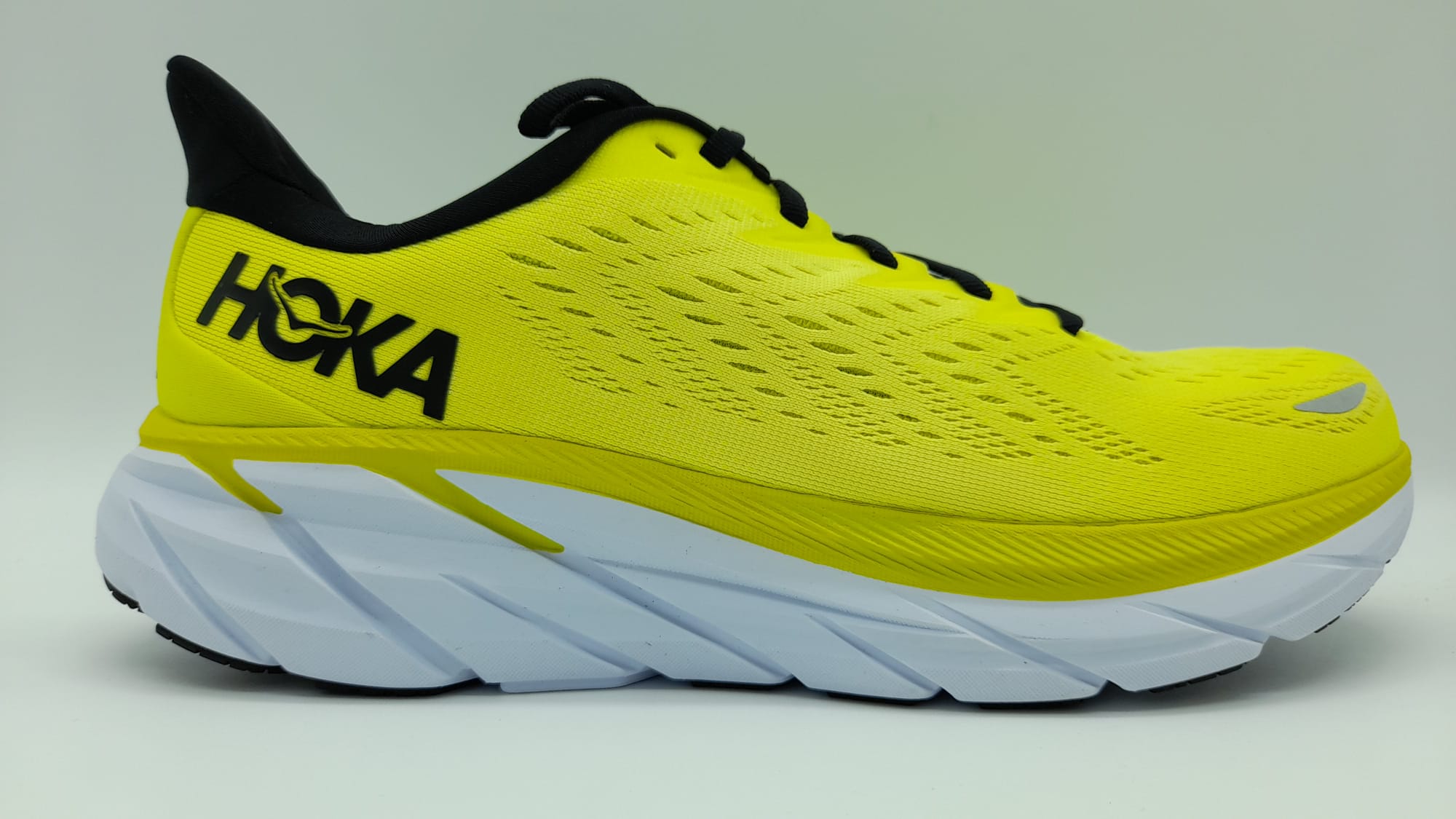 HOKA ONE ONE CLIFTON 8 - RiosRunning