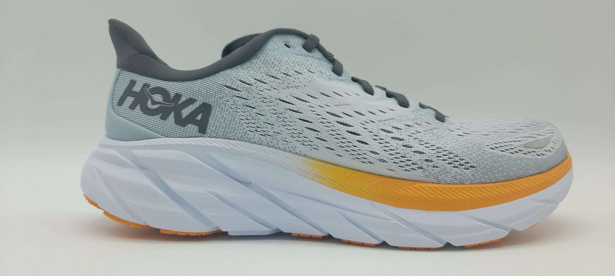 HOKA ONE ONE CLIFTON 8 - RiosRunning