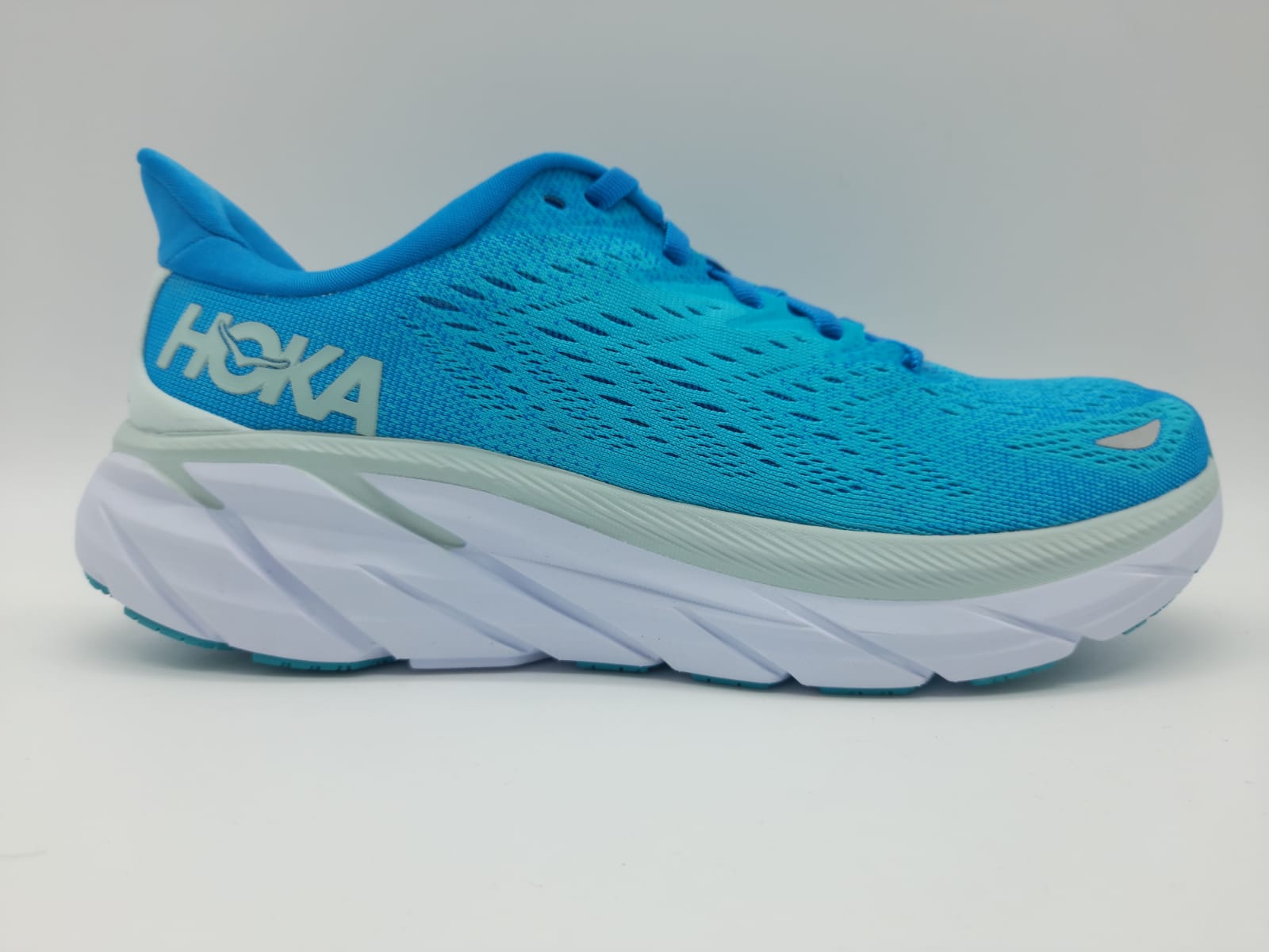 HOKA ONE ONE CLIFTON 8 - RiosRunning