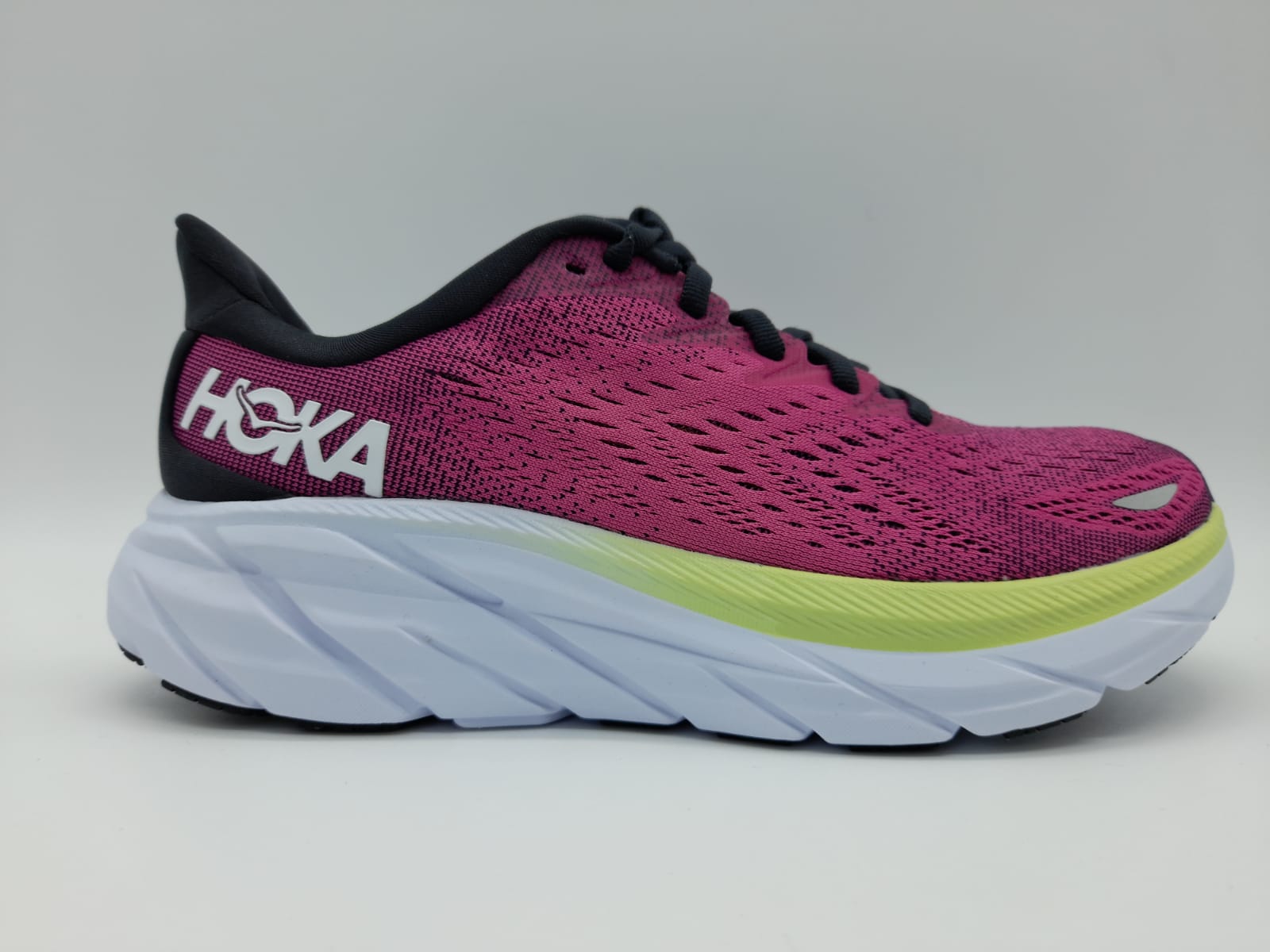 HOKA ONE ONE CLIFTON 8 - RiosRunning