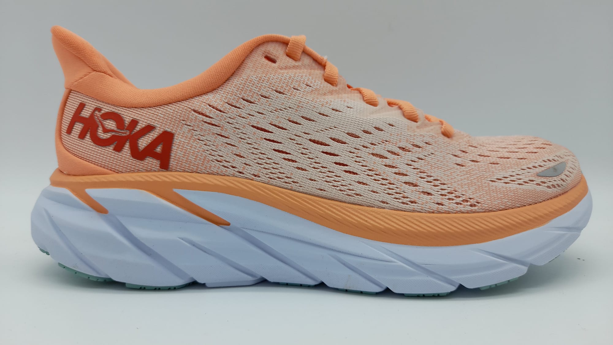 HOKA ONE ONE CLIFTON 8 - RiosRunning