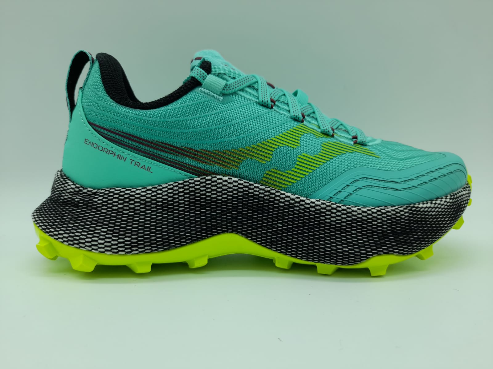 SAUCONY ENDORPHIN TRAIL trailrunning mujer baratas ofertas en RiosRunning