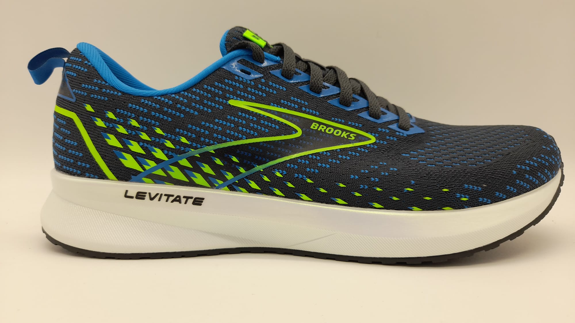BROOKS LEVITATE 5 - RiosRunning