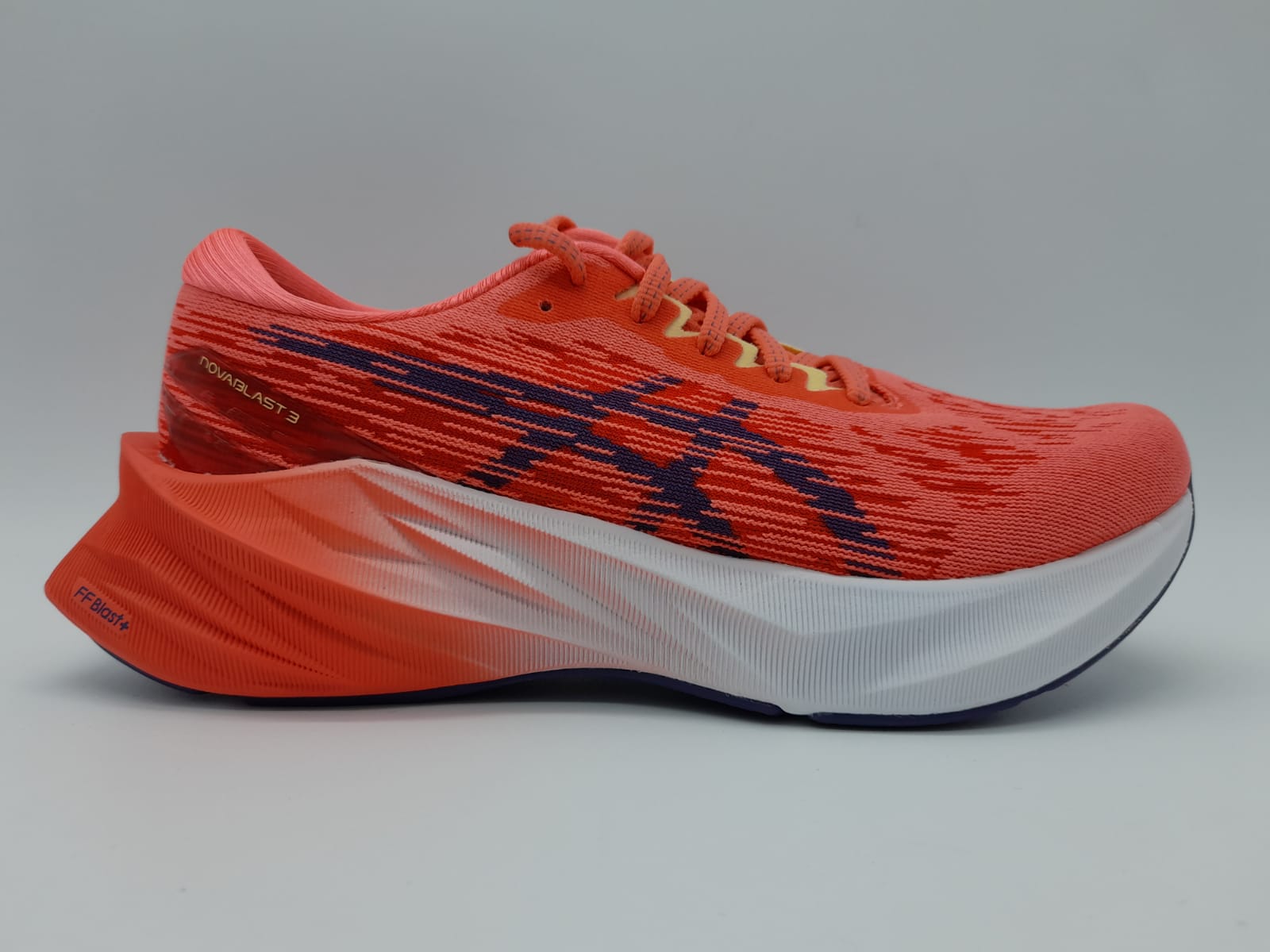 ASICS NOVABLAST 3 - RiosRunning