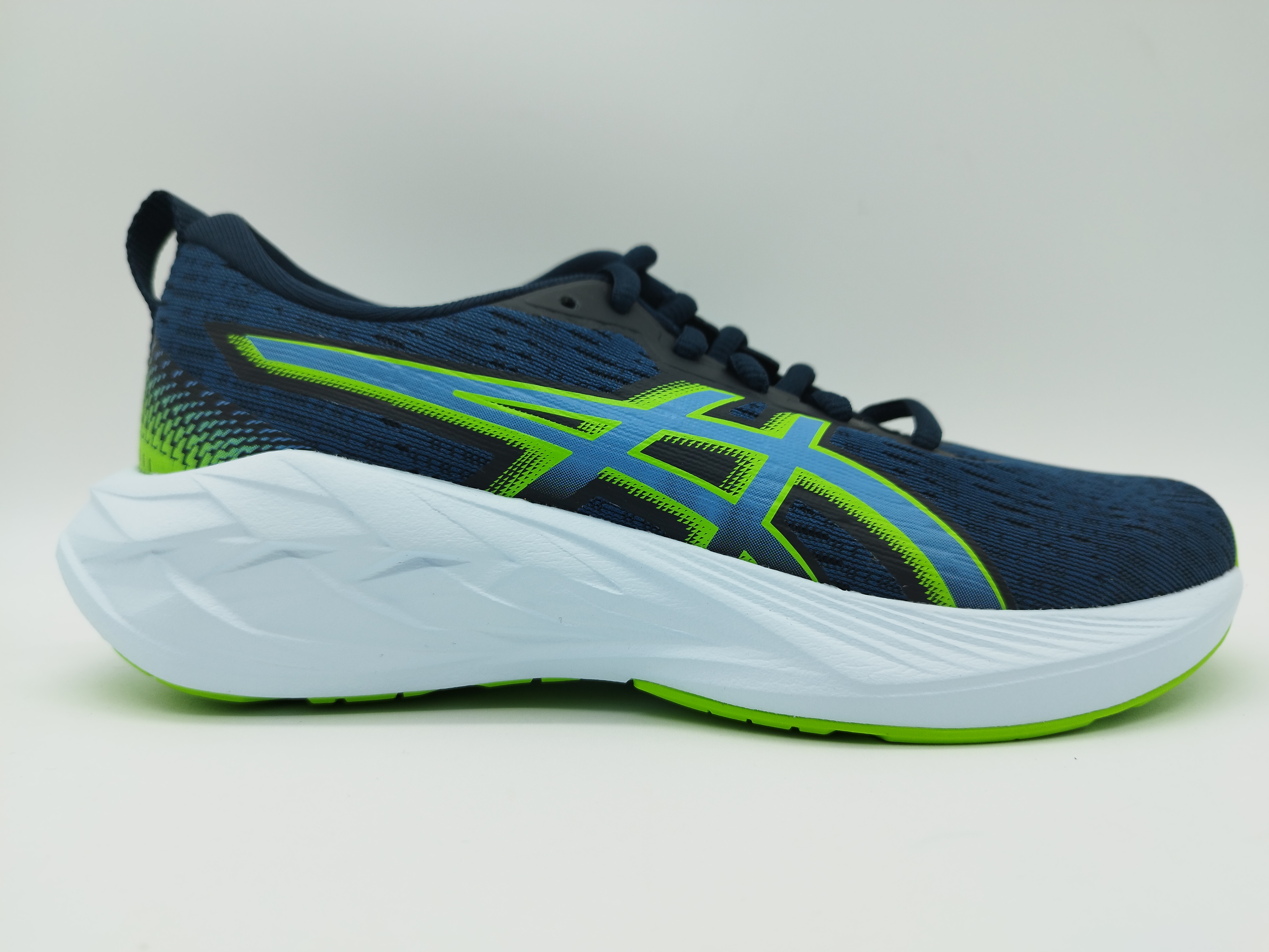 ASICS NOVABLAST 4 GS INFANTIL en RiosRunning