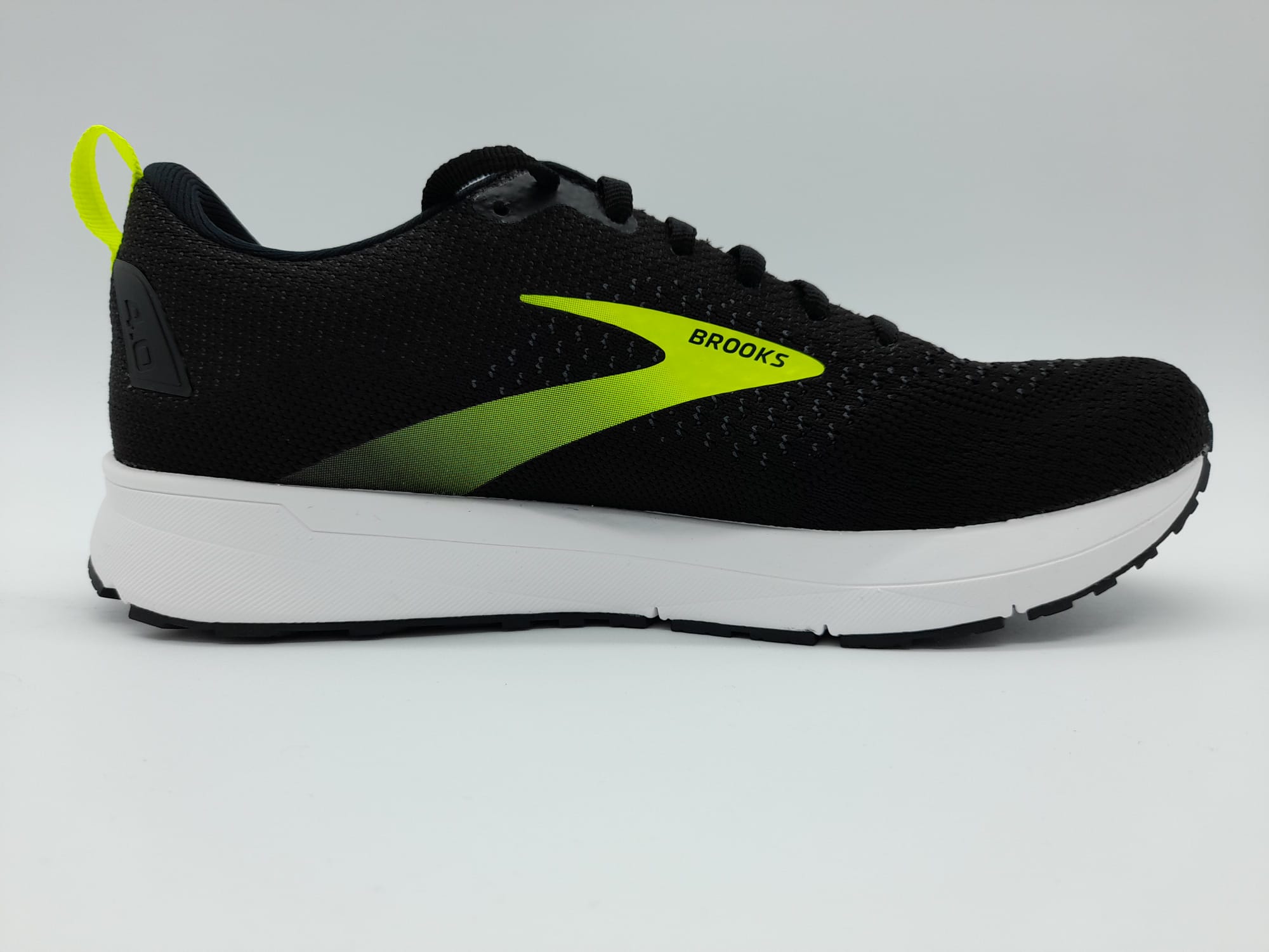 BROOKS REVEL 4 running hombre baratas ofertas outlet en RiosRunning