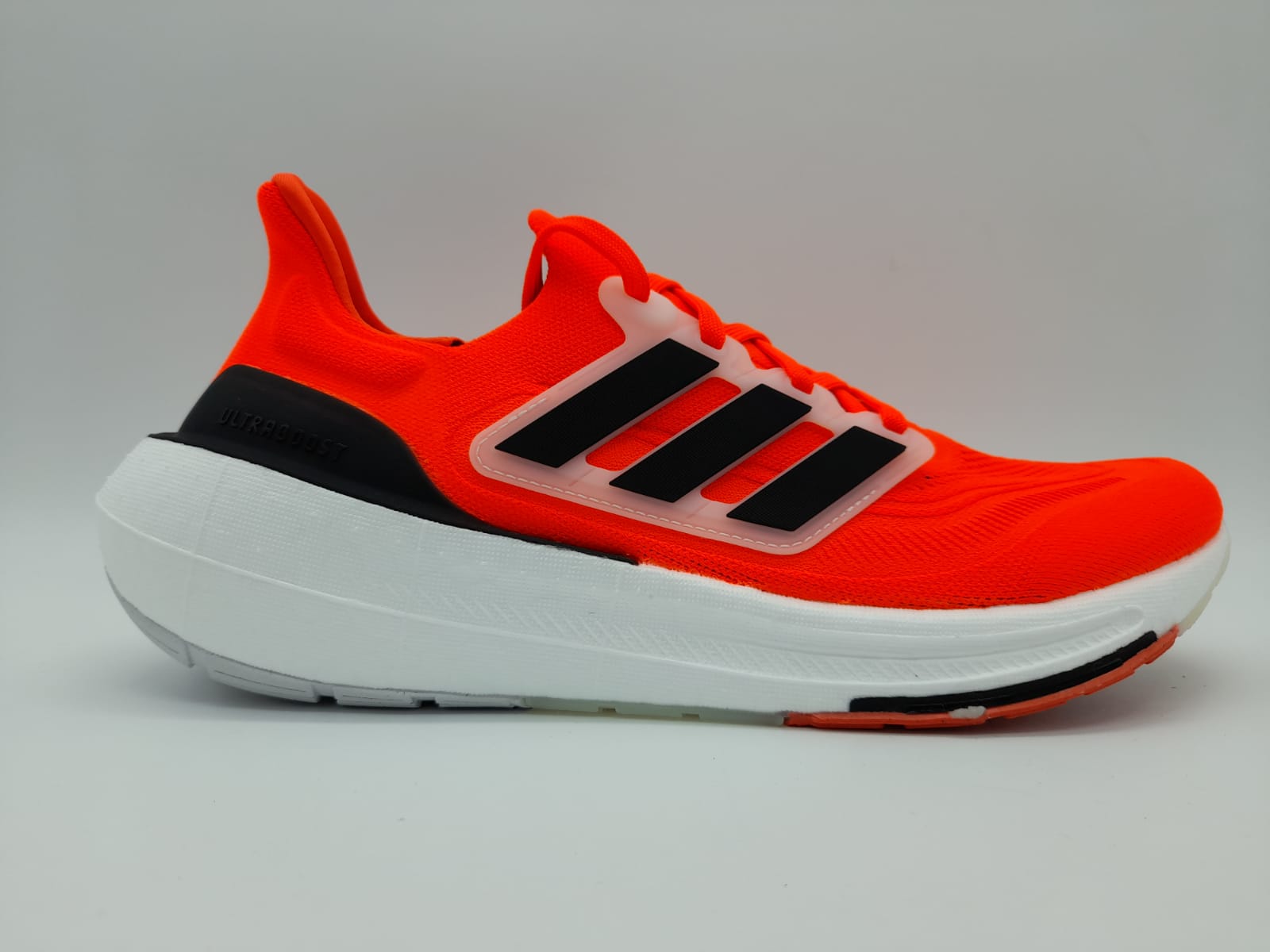 ADIDAS ULTRA BOOST LIGHT - RiosRunning