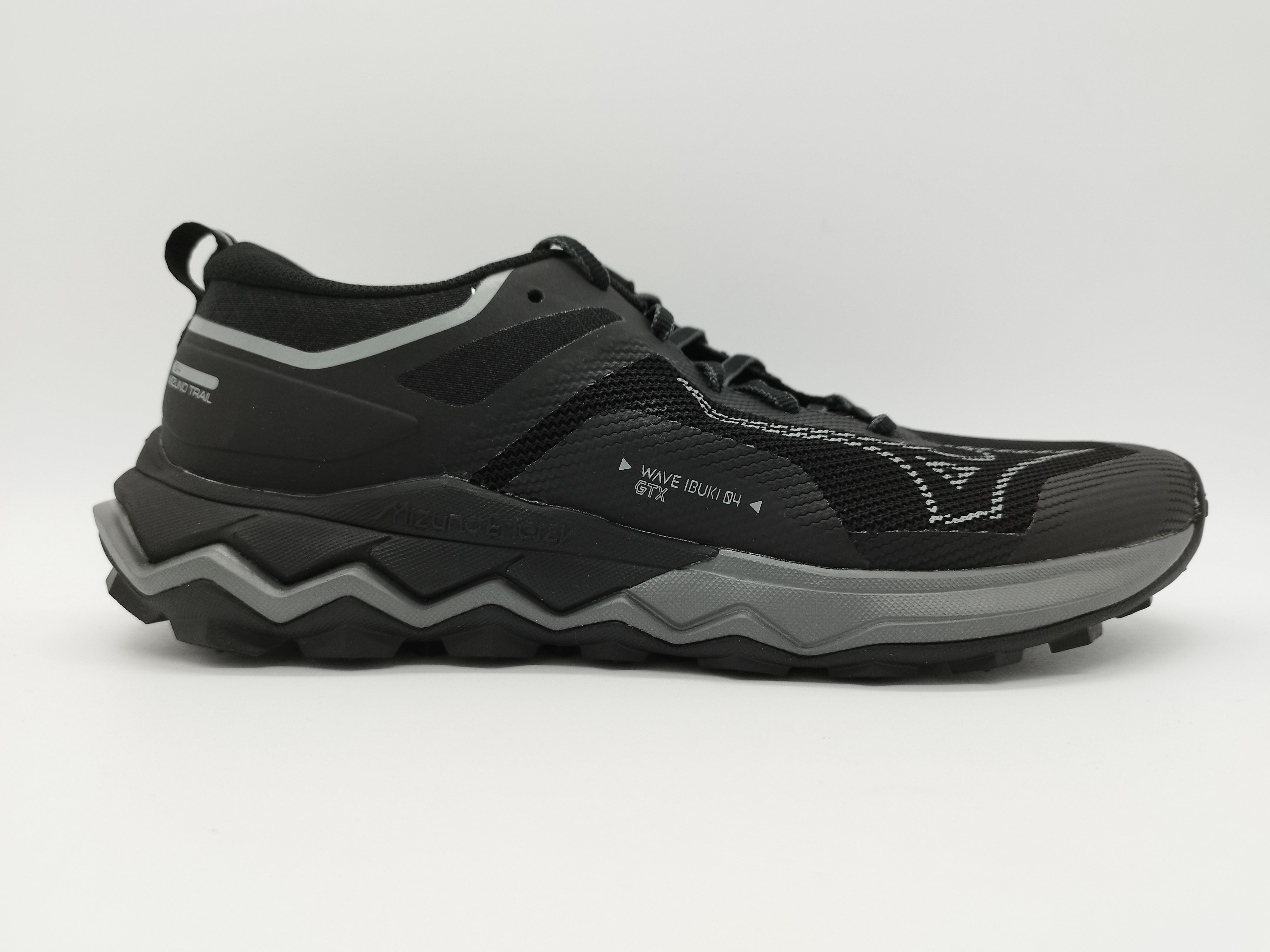 MIZUNO WAVE IBUKI 4 GTX trailrunning hombre baratas ofertas en RiosRunning