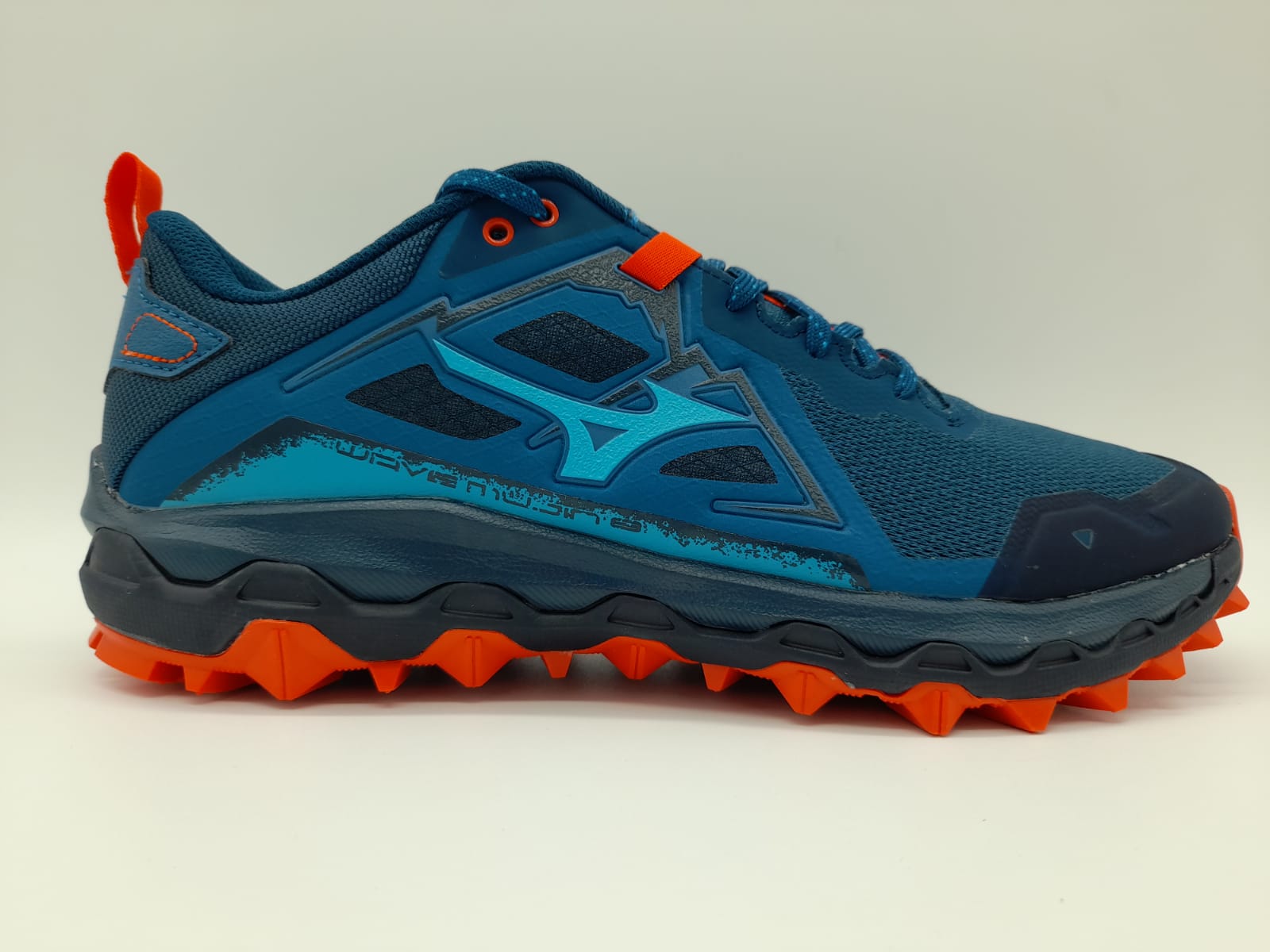 MIZUNO WAVE MUJIN 8 - RiosRunning